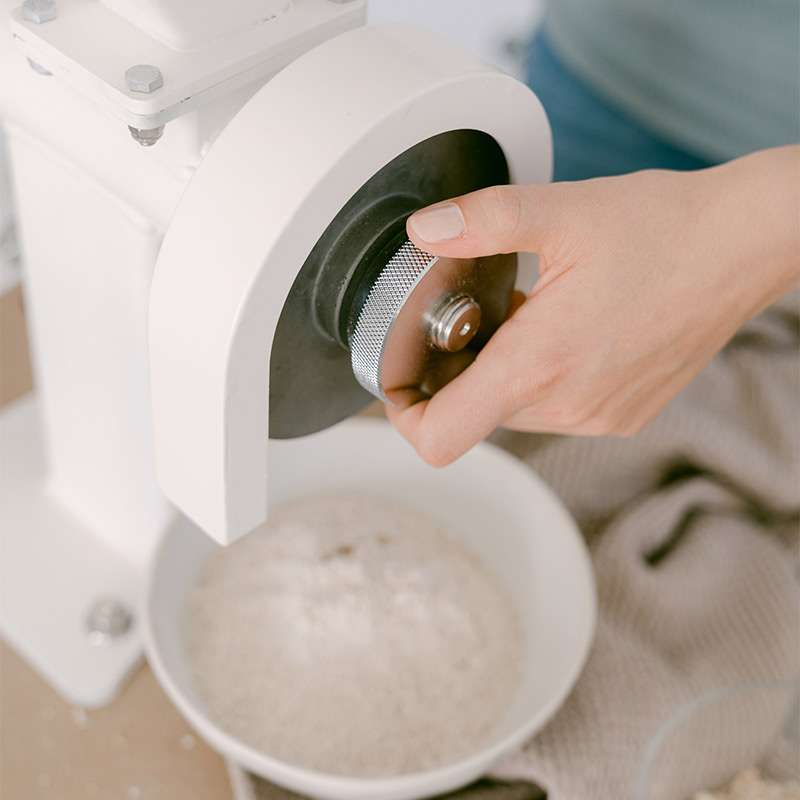 Madalga Hand Mill Classico - Image 3